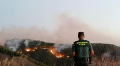 Pri požiari na španielskom dovolenkovom ostrove evakuovali tisíc ľudí