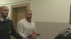 Učiteľ, ktorý sexoval s 13-ročnou žiačkou, jej poslal stručný odkaz