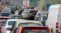 Rozsiahle kolóny na bratislavskom obchvate. Auto sa zrazilo s kamiónom