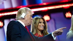 Trump vyhlásil, že mal v piatok veľmi dobrý telefonát s Volodymyrom Zelenským