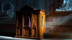 SaS chce zaviesť povinnosť kňazov nahlasovať trestné činy, o ktorých sa dozvedia na spovedi, konzervatívci sa búria