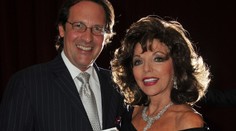 Osedemsiatročná Joan Collins sa pochválila. Stále má veľa sexu!