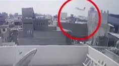 Kamera zachytila pád pakistanského airbusu, už poznajú aj príčinu nešťastia