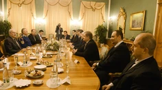 Kotlebu prijali v Prezidentskom paláci. Nechýbali úsmevy a spoločné foto