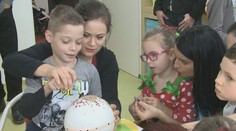 Pápež dostane od Kisku unikátne vianočné gule