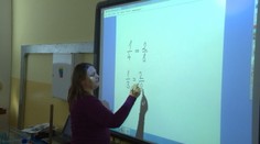 Kto bude v septembri so žiakmi počítať? Školy hľadajú učiteľov