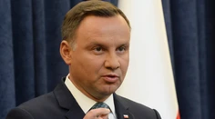 Výsledky volieb v Poľsku budú tesné, Duda zvyšuje náskok pred svojím súperom