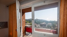 Niekde viac, inde menej. Zisťovali sme, o koľko sa zdvihnú ceny na internátoch