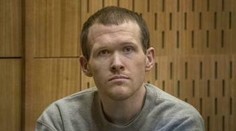 Nemilosrdný vrah z Christchurch, ktorý zabil 51 ľudí, sa prvýkrát pozrel do tvárí pozostalým