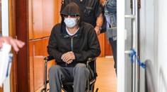 Šokujúce fotky Brada Pitta! Herca tlačili na vozíku