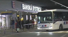 Nervózni cestujúci, vodiči v koncoch. Nový dopravný systém v Banskobystrickom kraji nefunguje tak ako by mal