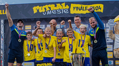 Projekt Futbal v meste spoznal víťaza. V Bratislave sa o trofej pobilo 16 najlepších tímov z celého Slovenska