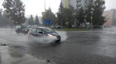 Na Slovensko sa valia búrky. Pozrite si, ktoré okresy sú najviac ohrozené