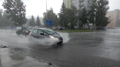 Na Slovensko sa valia búrky. Pozrite si, ktoré okresy sú najviac ohrozené