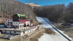 Zvoní do budúcna lyžiarskemu biznisu umieračik? Nižšie položené zjazdovky do 1 000 metrov vraj neprežijú