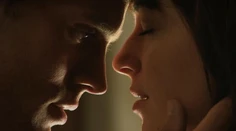 Už ste ich videli? Päť celých scén z 50 Shades of Grey