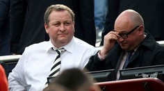 Majiteľ Newcastlu United Ashley ponúkol klub na predaj