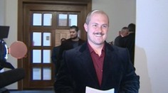 Kotleba nečakane vyrazil medzi novinárov. Zistite prečo