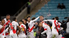 Peru senzačne vyradilo obhajcu z Čile, do finále sa pozrie po 44 rokoch