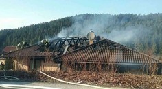Nabíjali detské auto a zhorel im nový dom za státisíce eur