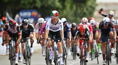 VIDEO: Sagan vďaka ďalšiemu pódiovému umiestneniu udržal cyklámenový dres, víťazom Nizzolo