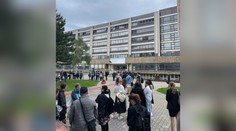 Bombové hrozby sa množia. Po školách a banke evakuovali aj NAY elektrodomy a univerzity