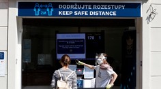 Česko zaznamenalo 985 nových prípadov nákazy koronavírusom