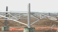 Obyvateľom Kapiniec roky sľubovali odstránie starých stožiarov. Radosť vystriedal strach