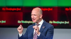 Majetok zakladateľa Amazonu Bezosa prekonal 100 miliárd dolárov