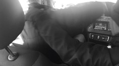 Mestský policajt, ktorý mal opitý zaútočiť na taxikára, je stále v službe!