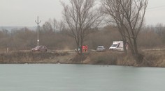 Záhadná smrť pod Šarišským hradom. V odstavenom aute našli muža v kaluži krvi