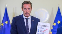 Vláda chce šetriť na občanoch, úspory by mala hľadať predovšetkým na strane štátu, tvrdí KDH