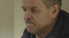 Starostovi namerali skoro dve promile alkoholu, on však naďalej šoféruje