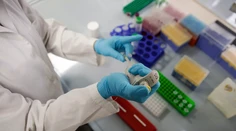 Pribudlo ďalších osem obetí koronavírusu, počet nových prípadov nákazy je takmer 3000