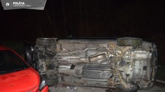 V Partizánskom vyčíňal opitý vodič (23), na parkovisku zdemoloval päť vozidiel