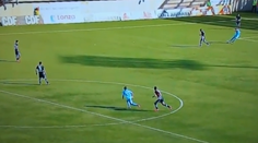 Video: Smrtiaci protiútok! Dva dotyky a gól, ktorý sa len tak nevidí