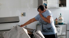 V masovom hrobe objavili telá najmenej 60 ľudí