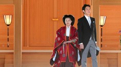 Japonská princezná sa pre netypický sobáš dobrovoľne vylúčila z kráľovskej rodiny