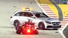 V Singapure zvíťazil Rosberg, Hulkenberg rozbil monopost hneď po štarte