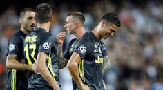 VIDEO-LM: Vylúčenie Ronalda, triumf Manchestru United, šokujúca domáca prehra City