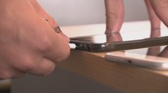 Nabíjate si počas noci telefón? Odborník vysvetlil, prečo môže dôjsť k jeho výbuchu