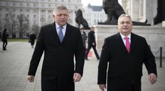 Spolupráca V4 bola úmyselne znefunkčnená, povedal Fico v Budapešti. Apeluje na zvolanie schôdze premiérov