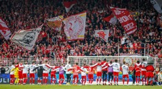 Fanúšikovia prispievali na záchranu a stavali štadión. Teraz sa ich klub derie medzi nemeckú elitu