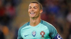 Ronaldo žiari šťastím. Čerstvý otecko ukázal dvojičky!