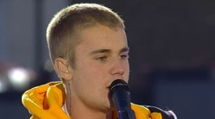 Justin Bieber neudržal slzy. Svetu odovzdal dôležitý odkaz