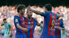 Barcelona vyrovnala gólový rekord Ligy majstrov, Messi legendárneho Eusébia
