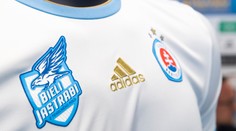 Slovan predstavil nové dresy, rozhodlo sa aj o osude brankára Greifa