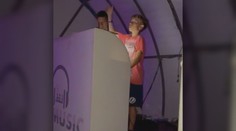 Hráva na miestnych akciách a detských diskotékach. Iba 12-ročný dídžej Daniel nás pozval na svoju párty