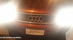 Tvorivosti sa medze nekladú. Auto malo namiesto okna igelit a miesto značky kus papiera