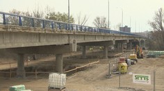 Narýchlo uzatvorili most v Hlohovci. Statik zistil, že hrozí zrútenie